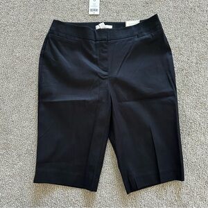 Chico’s Crossover Twill Zip Bermuda 13 Inch Short‎ Black Size 0 / US 4